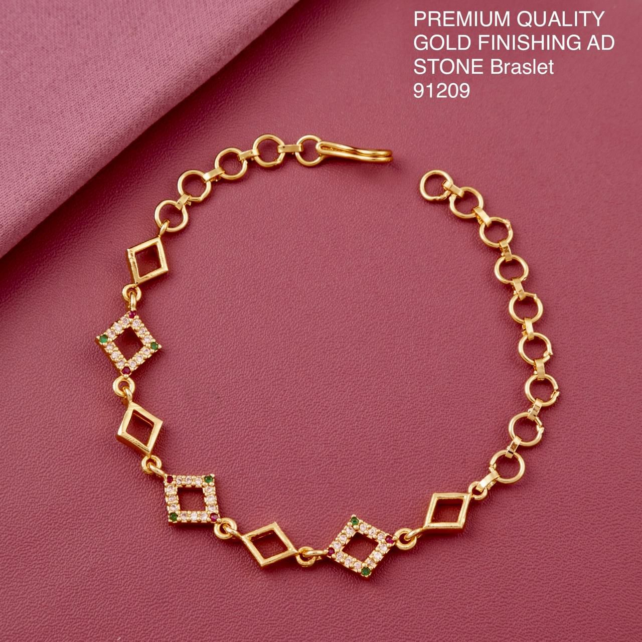 Chic Square Link Gold Bracelet