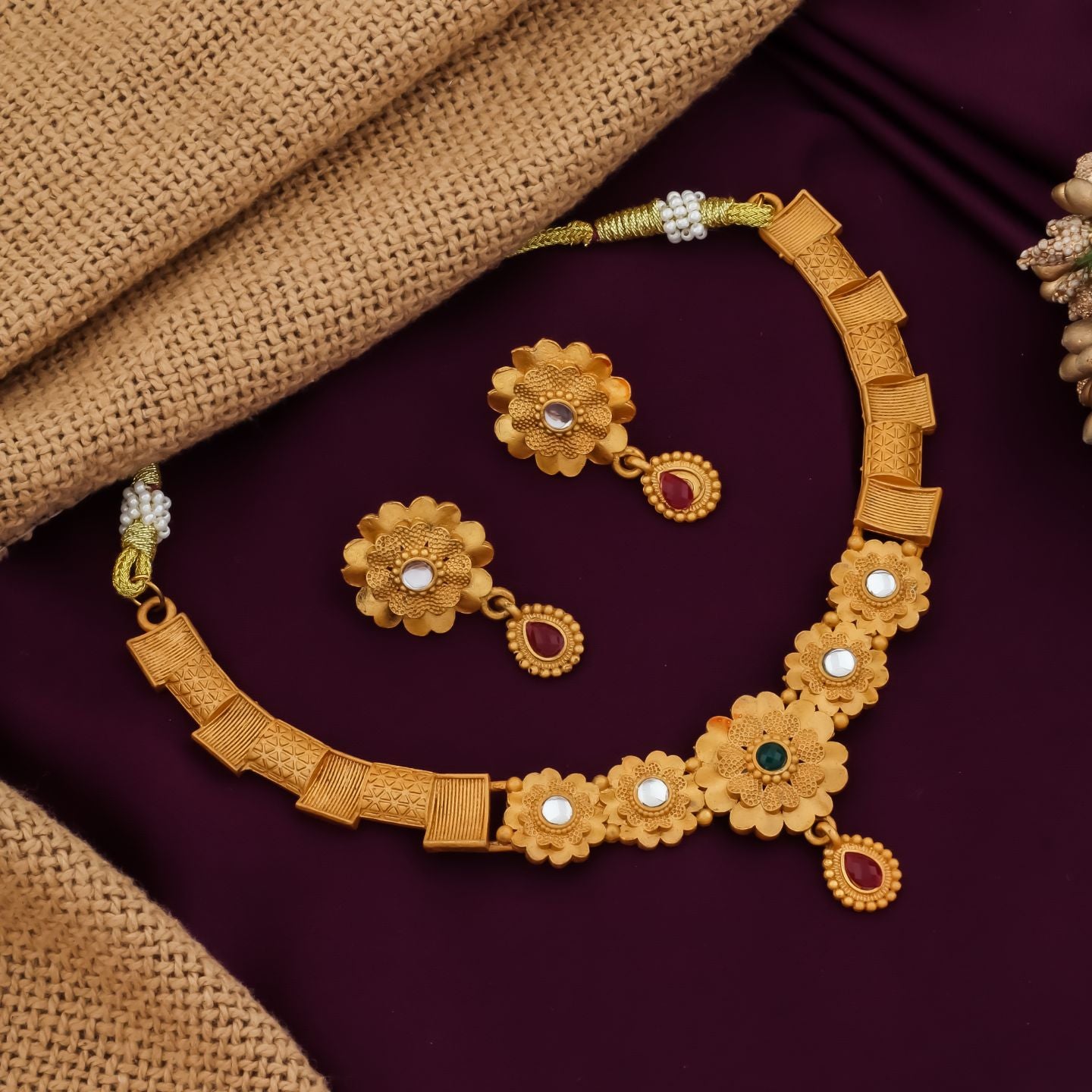 Classic Floral Antique Gold Necklace Set