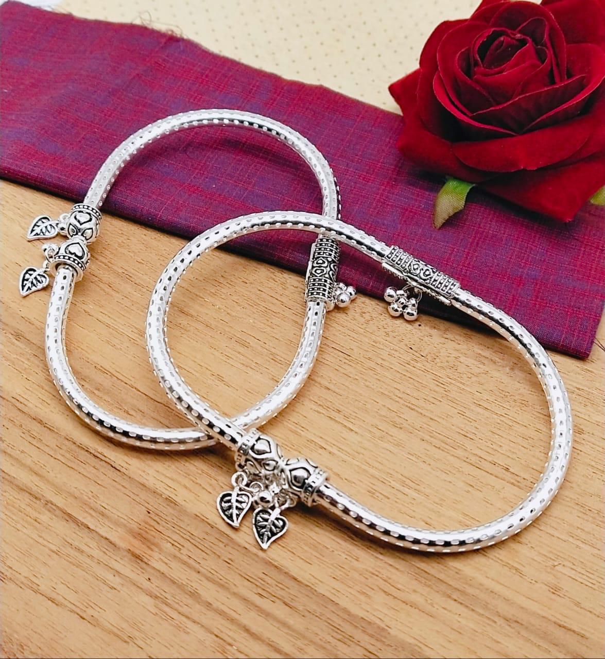 Classic Oxidized Silver Heart Charm Kada Anklet Set